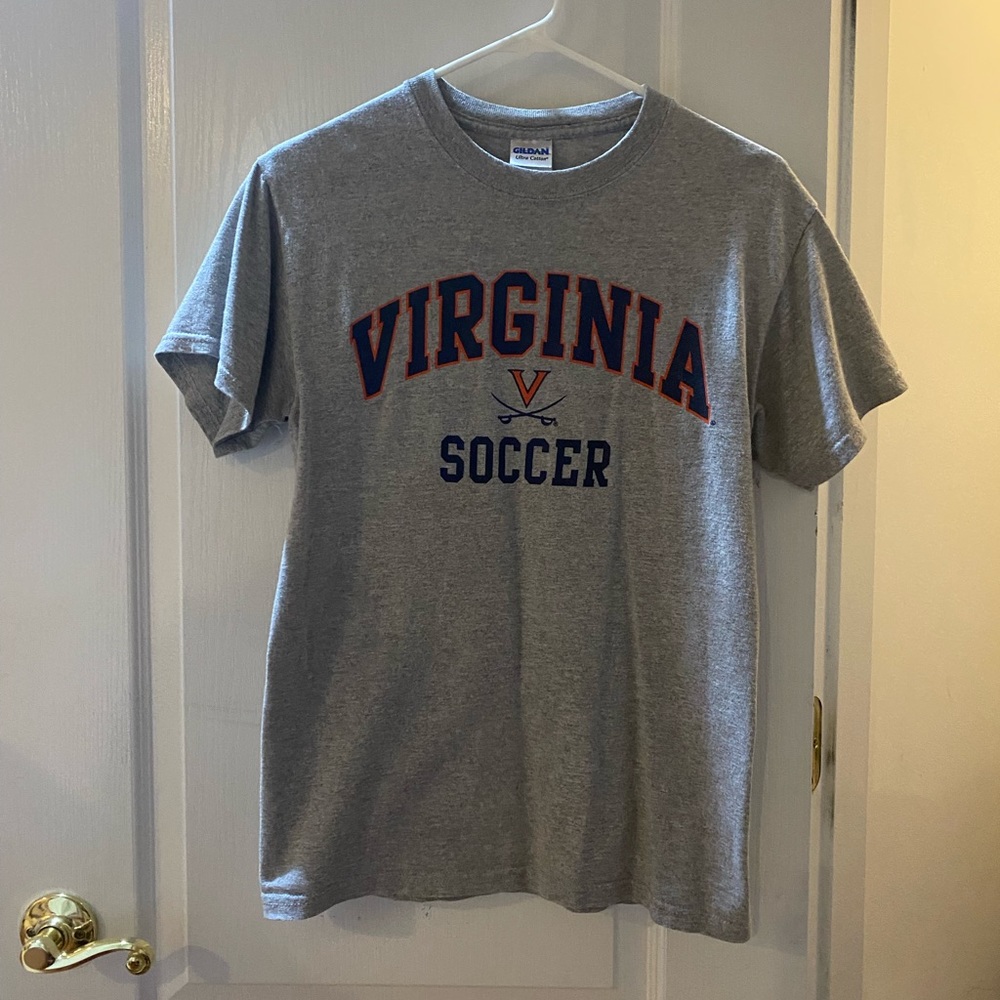 T-shirt, size small